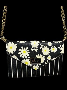 2022 Betsey Johnson cross body 22"x 7.5"x 5"